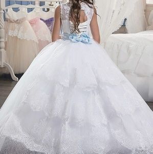 Blk Ball Gown Sleeveless